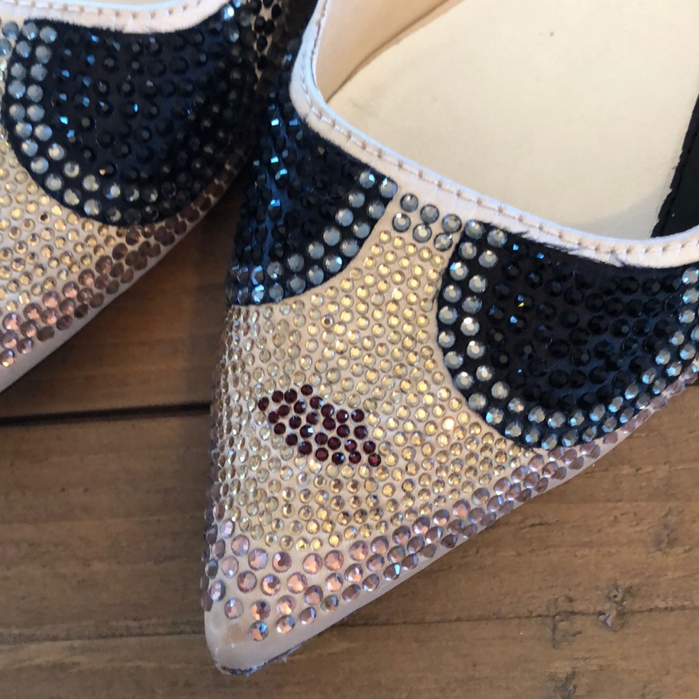 Crystal flats by Alice & Olivia. - Picture 2 of 8